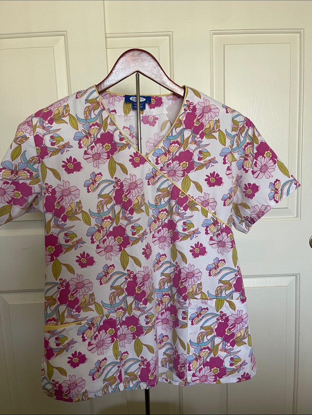 Floral Wrap-Style Scrub Top in Pink and Green